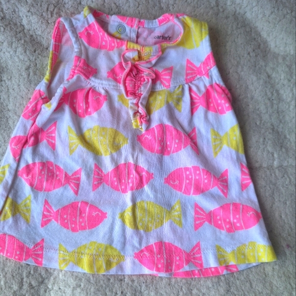 Carter's Bundle of 4 tops for baby girl 0-3 months - Picture 5 of 9